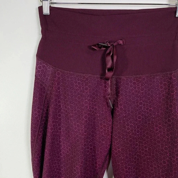 LULULEMON | SHAKE IT OUT  CROP IN STAR PIXEL RASBERRY - Picture 5 of 14